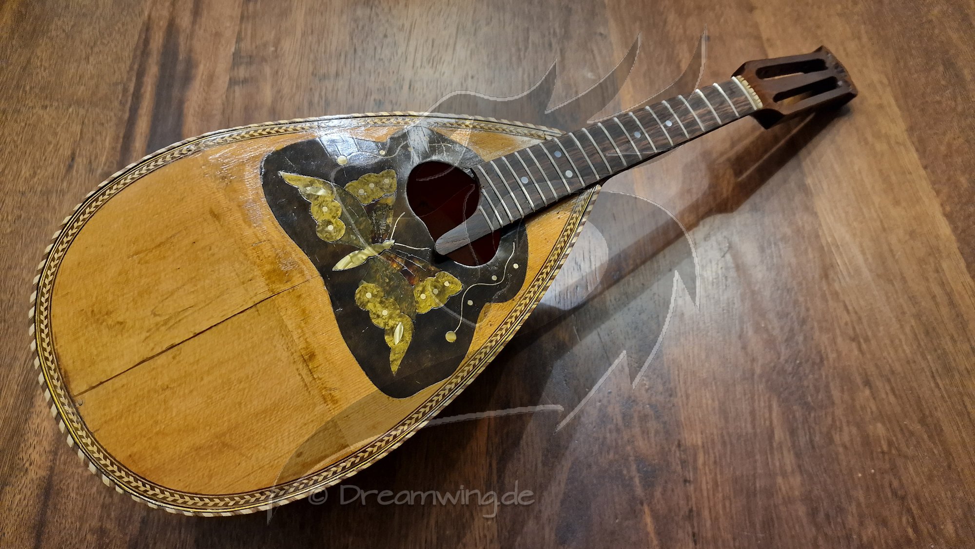 Fast fertige politur